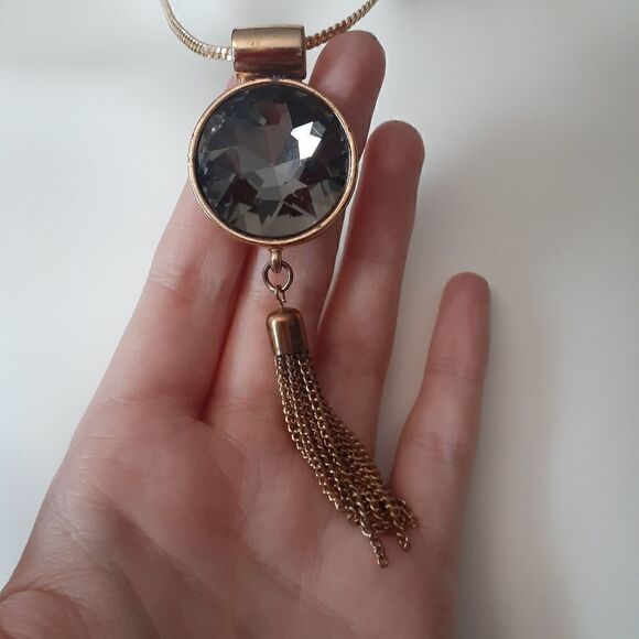 Zara Pendant Necklace    - Picture 6 of 10